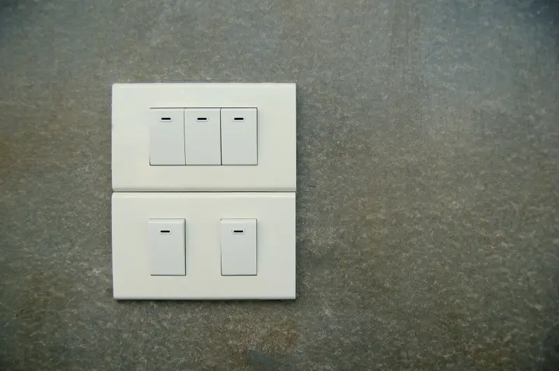 Aggregaat aansluiten elektriciteitsnet: wat mag en wat